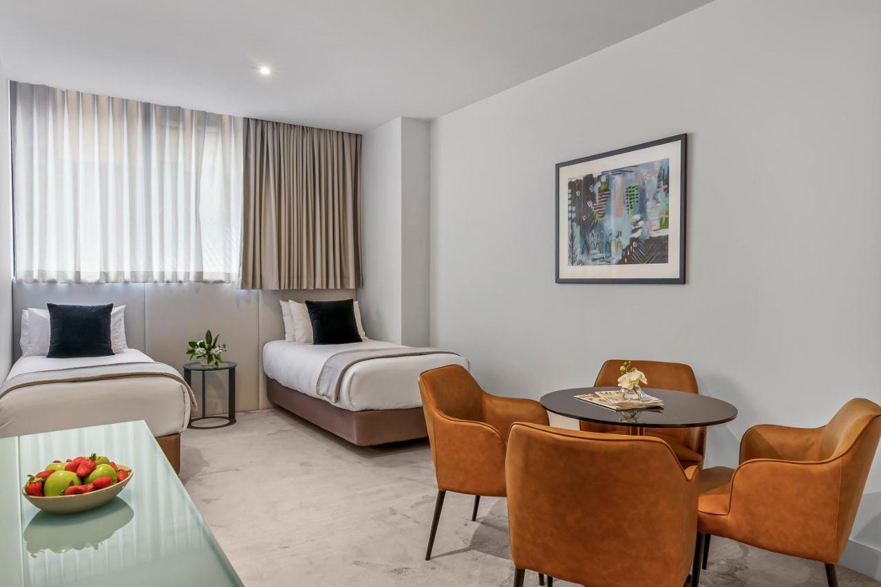 Peppers Waymouth Hotel Adelaide Exteriér fotografie A suite at the hotel