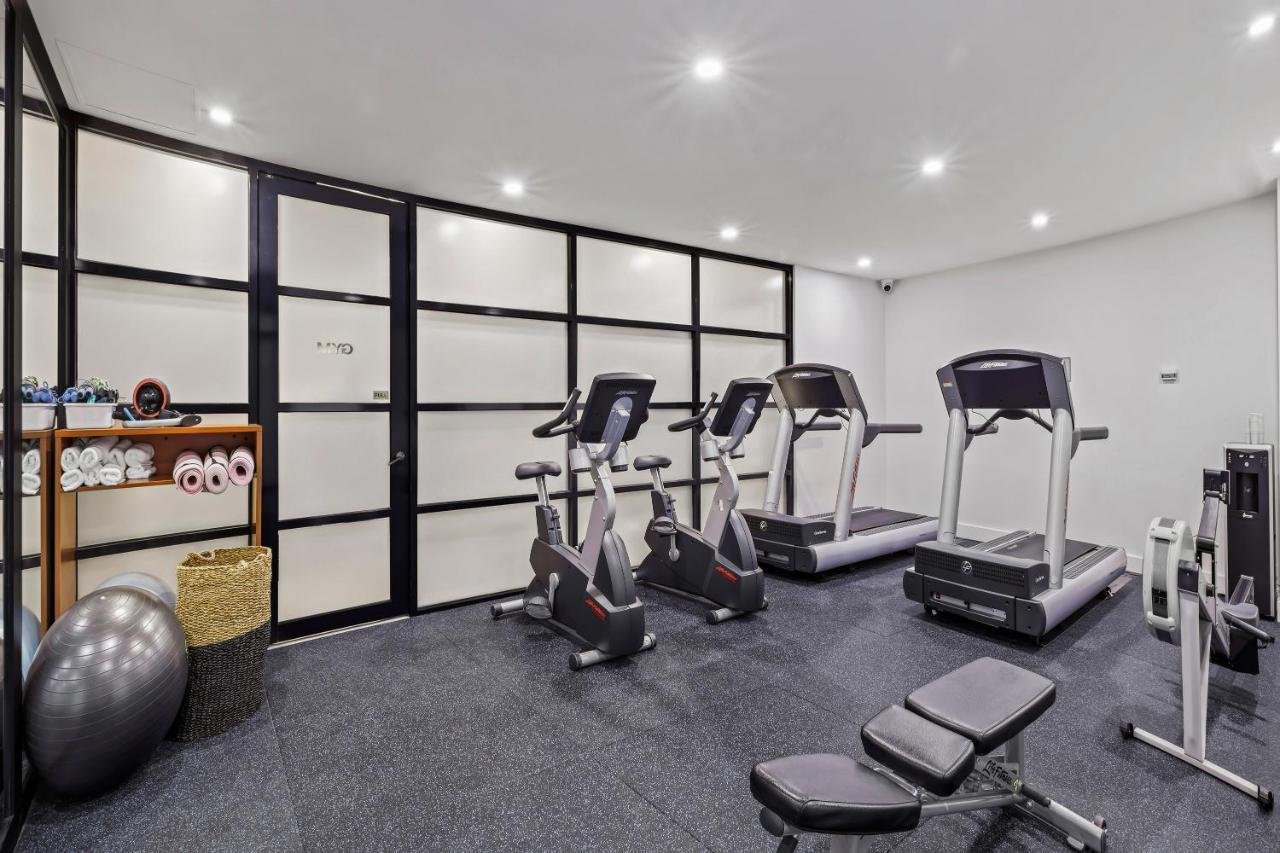 Peppers Waymouth Hotel Adelaide Exteriér fotografie A home gym